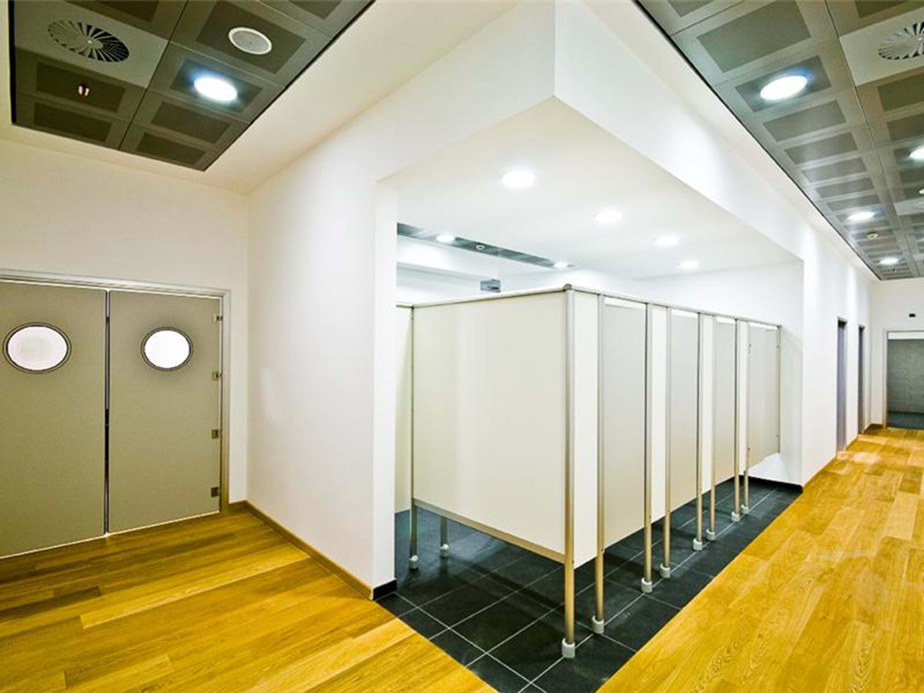 Changing room cabins